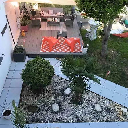 Maison De Charme Au Calme A 10mn Du Centre * La Rochelle (Charente-Maritime)